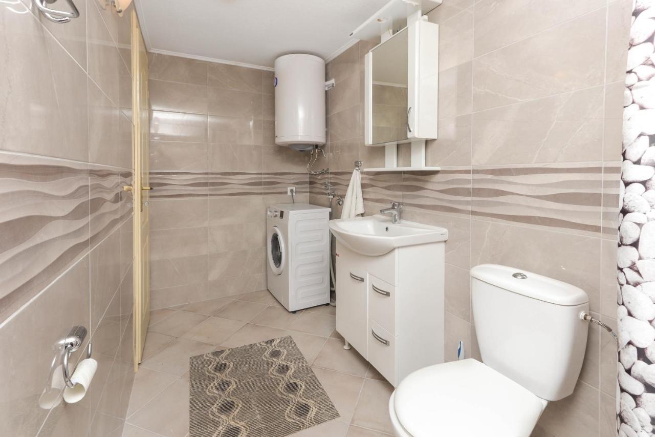 Apartments Bella Di Boka Tivat Exterior photo